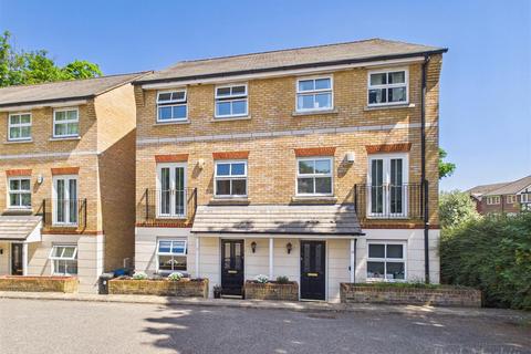 Wells Close, South Croydon