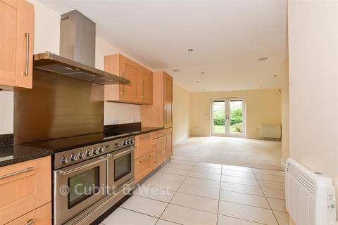 4 bedroom detached house for sale, South Leas, Horsham RH13