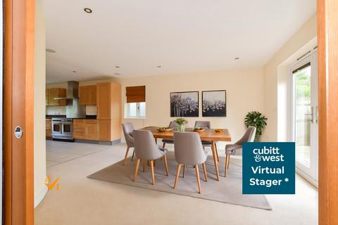 4 bedroom detached house for sale, South Leas, Horsham RH13