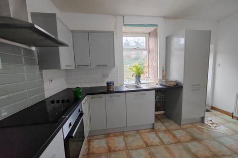 2 bedroom end of terrace house to rent, Sheffield Road, Penistone, Sheffield, South Yorkshire, S36 6HE