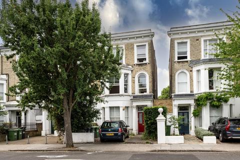 3 bedroom flat for sale, Boscombe Road, Shepherds Bush, W12