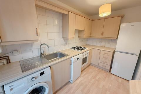 2 bedroom terraced house to rent, 2 DOUBLE BEDROOM HOUSE WITH GARDEN - Magnolia Gardens, Edgware HA8