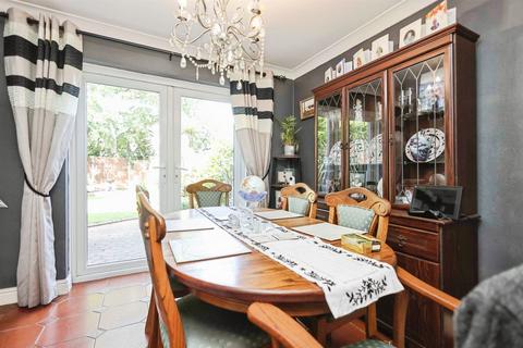 3 bedroom detached house for sale, Castle Crescent, Birmingham