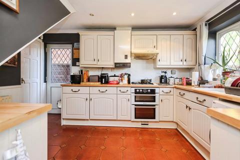 3 bedroom detached house for sale, Castle Crescent, Birmingham