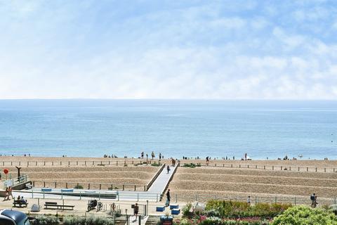 2 bedroom cottage for sale, Madeira Drive, Brighton