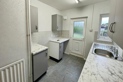 3 bedroom townhouse for sale, 36 Gloucester Avenue, Dawley, Telford, Shropshire TF4 2HX