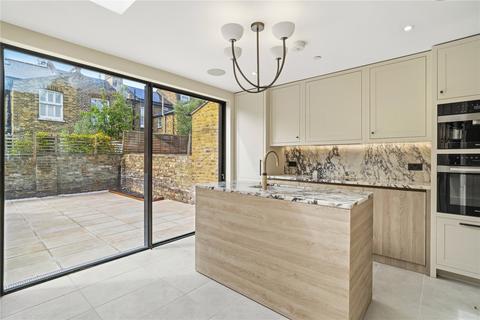 3 bedroom house for sale, Holden Street, SW11