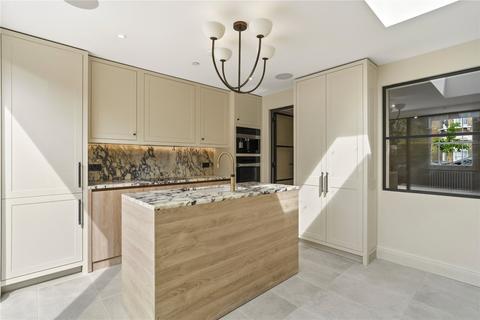 3 bedroom house for sale, Holden Street, SW11