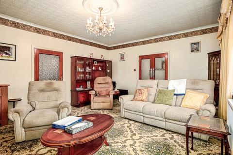 3 bedroom bungalow for sale, Llanybydder, Carmarthenshire SA40