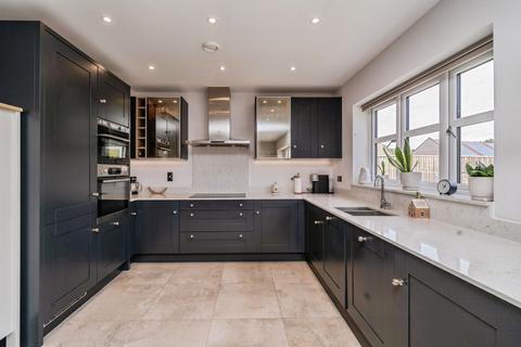 4 bedroom detached house for sale, Clarence Mews, Leatherhead, Surrey, KT22