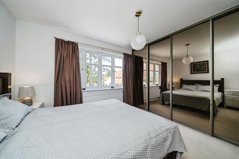 4 bedroom detached house for sale, Clarence Mews, Leatherhead, Surrey, KT22