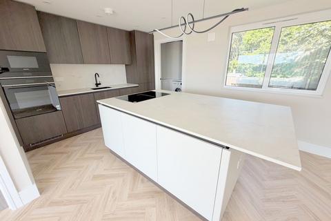 2 bedroom penthouse for sale, Highmoor Road, Lower Parkstone, Poole, BH14