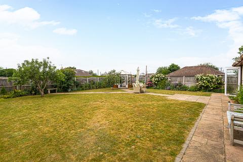 3 bedroom detached bungalow for sale, Kingsway, Hullbridge, SS5