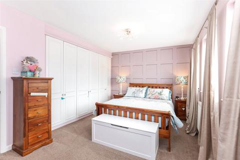 undefined, Wallace Wynd, Cambuslang, Glasgow, South Lanarkshire, G72