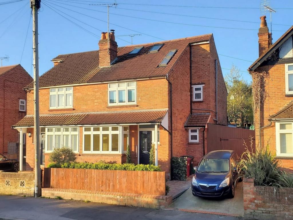 St. Ronans Road, Reading, RG30