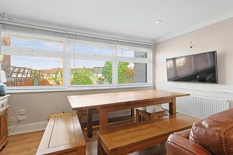 3 bedroom semi-detached bungalow for sale, Heather Close, Romford RM1
