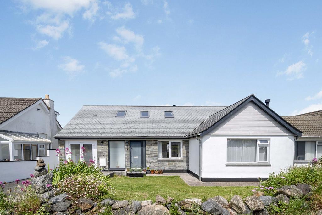 5 bedroom bungalow for sale