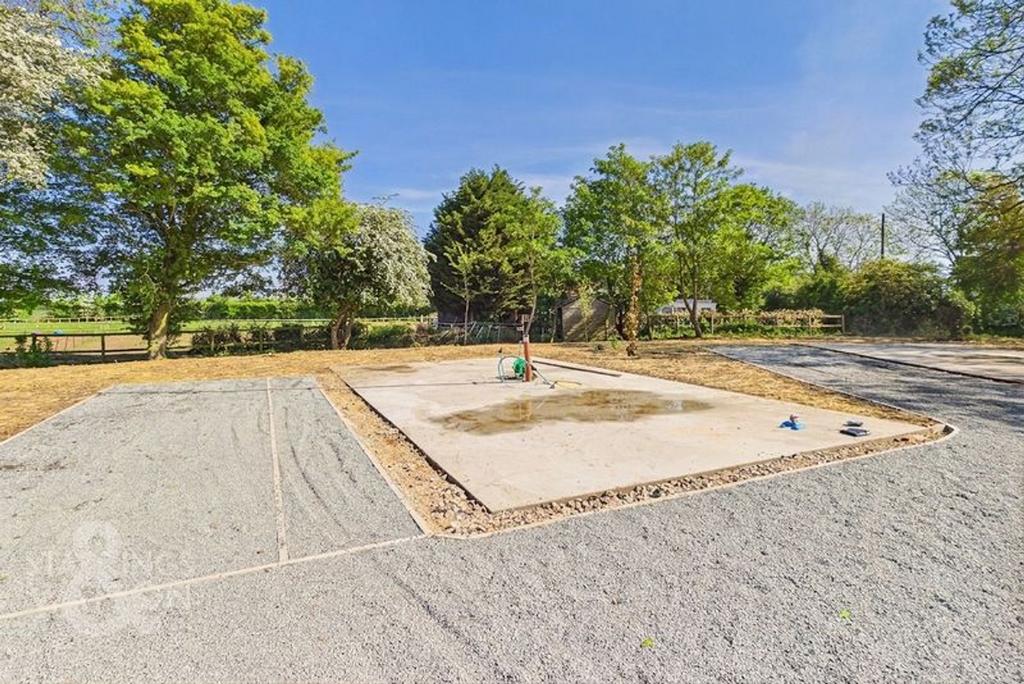 2 bedroom park home for sale