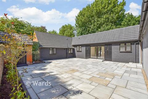 undefined, Hollingbourne, Maidstone ME17