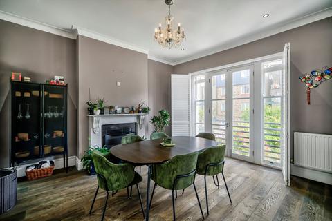 3 bedroom maisonette for sale, St. Stephens Avenue, London W12