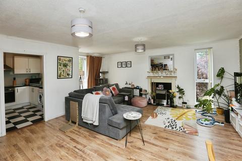 2 bedroom apartment for sale, Frogmore, Fareham
