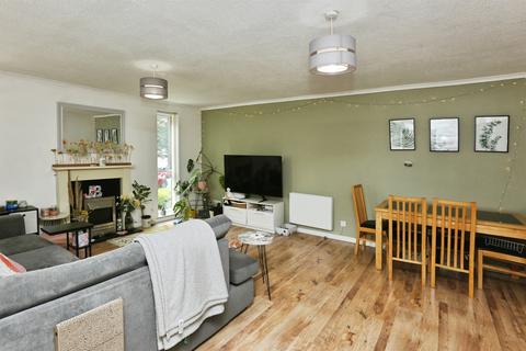 2 bedroom apartment for sale, Frogmore, Fareham