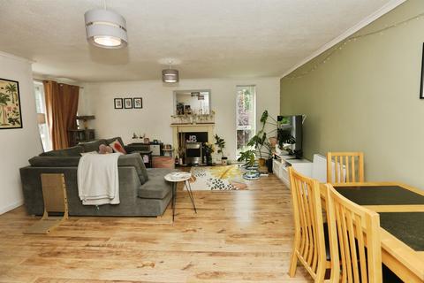 2 bedroom apartment for sale, Frogmore, Fareham