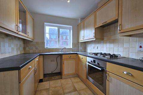 2 bedroom coach house to rent, Badger Lane, Grange Park, Northampton NN4