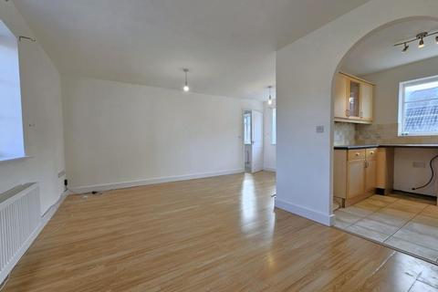 2 bedroom coach house to rent, Badger Lane, Grange Park, Northampton NN4