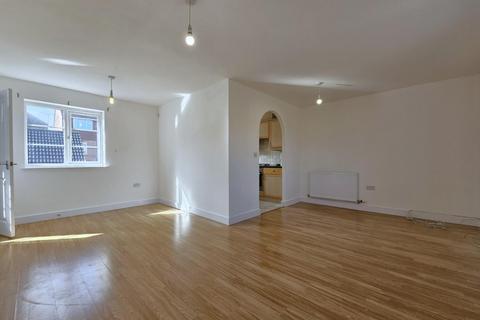 2 bedroom coach house to rent, Badger Lane, Grange Park, Northampton NN4