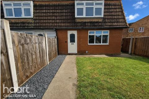 3 bedroom end of terrace house to rent, Lake Walk, CLACTON-ON-SEA