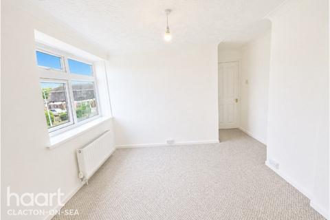 3 bedroom end of terrace house to rent, Lake Walk, CLACTON-ON-SEA