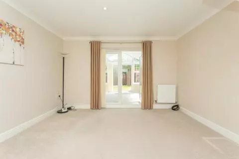 2 bedroom terraced house for sale - Widok 3