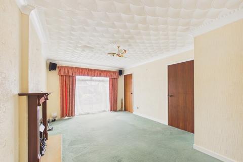 2 bedroom semi-detached bungalow for sale, Alured Garth, Hedon, Hull, HU12 8LZ