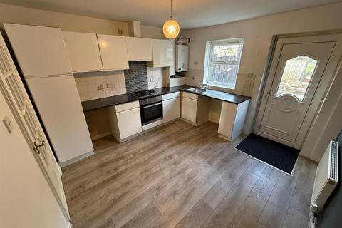 2 bedroom house for sale, April Close, Oldham
