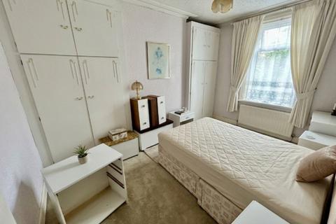 3 bedroom terraced house for sale, Vine Street, South Shields, NE33