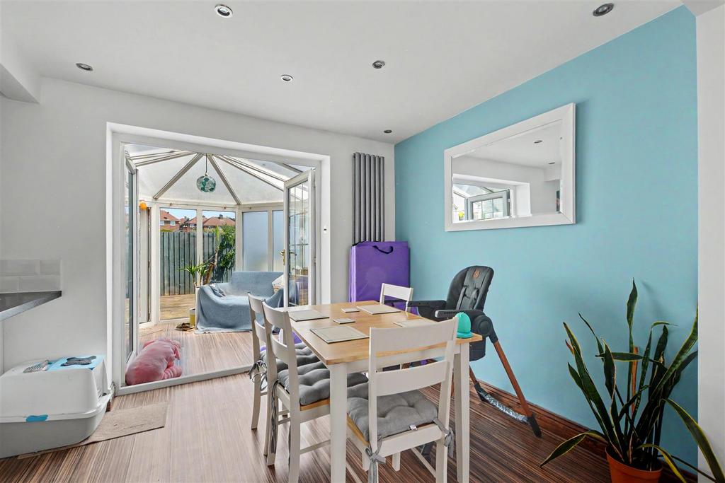 House in Nottingham, Woodthorpe - View 5