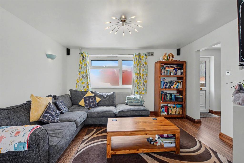 House in Nottingham, Woodthorpe - More