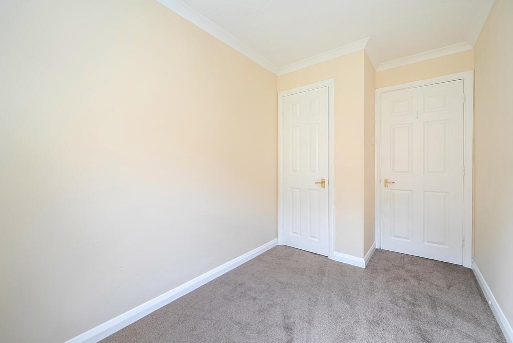 Lynden Mews, Reading RG2 – pohled 6