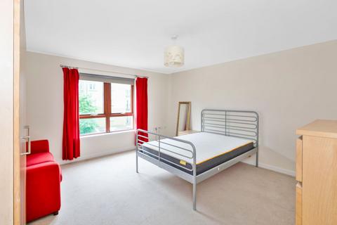 3 bedroom flat to rent, Easter Dalry Road, Dalry, Edinburgh, EH11