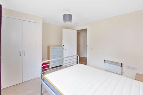 3 bedroom flat to rent, Easter Dalry Road, Dalry, Edinburgh, EH11