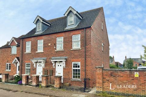 3 bed terraced house for rent in Woodrow Place, Spalding, Lincolnshire, PE11