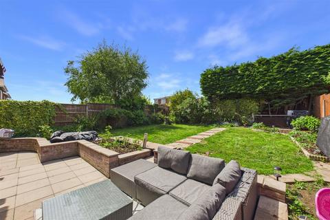 4 bedroom detached house for sale, Sparrow Close, Stafford ST18