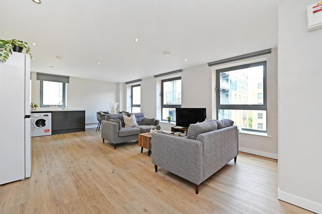 Apartment in Sheffield, South Yorkshire - View 2