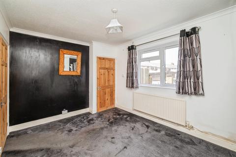 3 bedroom end of terrace house for sale, Copperfield Avenue, Great Yarmouth