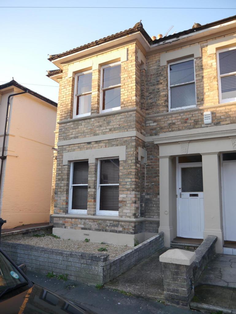 House in Bournemouth, Lansdowne - View 2