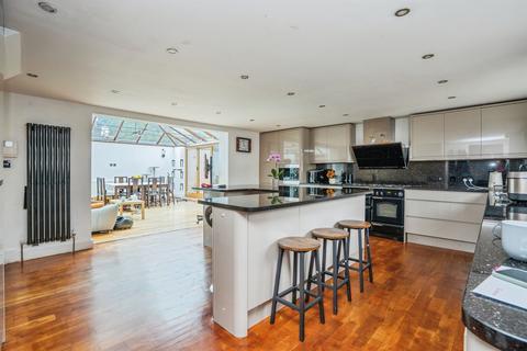 6 bedroom detached house for sale, Havant Road, Farlington, PORTSMOUTH