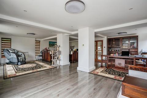 6 bedroom detached house for sale, Havant Road, Farlington, PORTSMOUTH