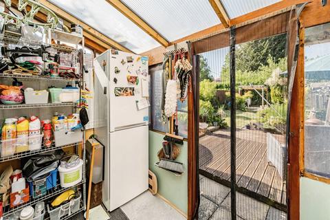 2 bedroom semi-detached bungalow for sale, Oxford Avenue, Burnham Village