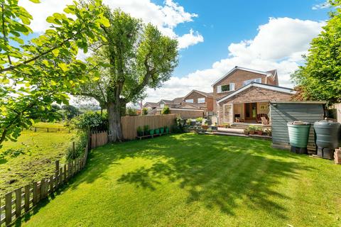 4 bedroom detached house for sale, Thorpes Avenue, Denby Dale, HD8